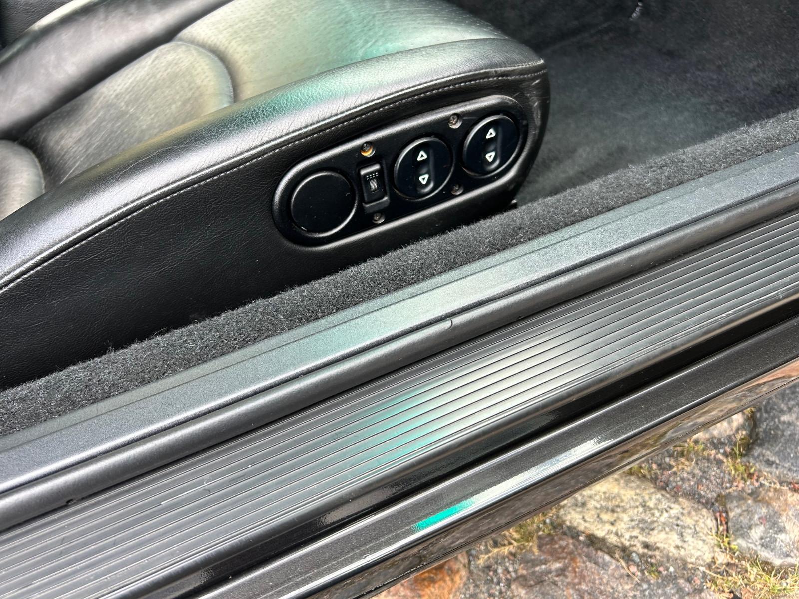 Porsche 993 Targa - Top und im Turbolook!