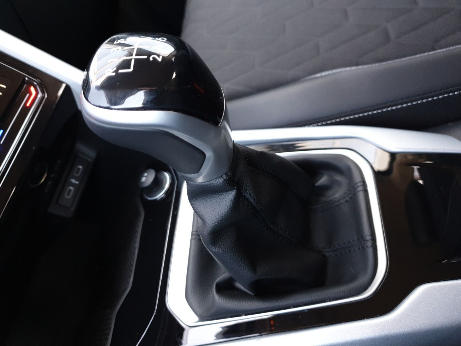 Volkswagen T-Roc - Bild 12