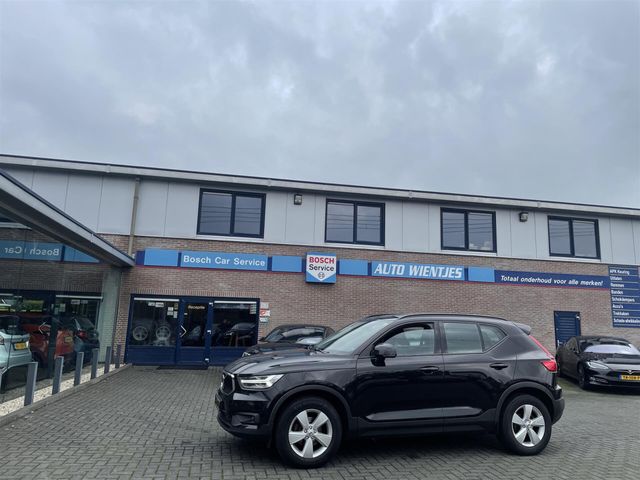 Volvo XC40 2.0 D3 110kw | Momentum | leder | Navi