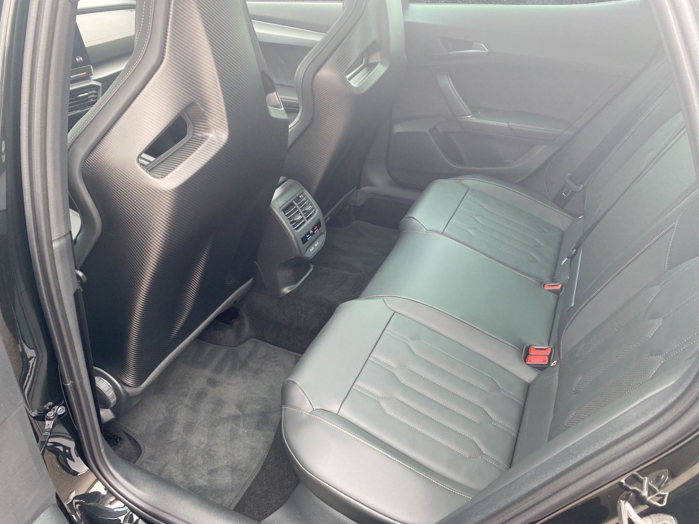 Fahrzeugabbildung CUPRA Formentor VZ5 4Drive 2.5 TSI* *ABT *BAT *1 von 4