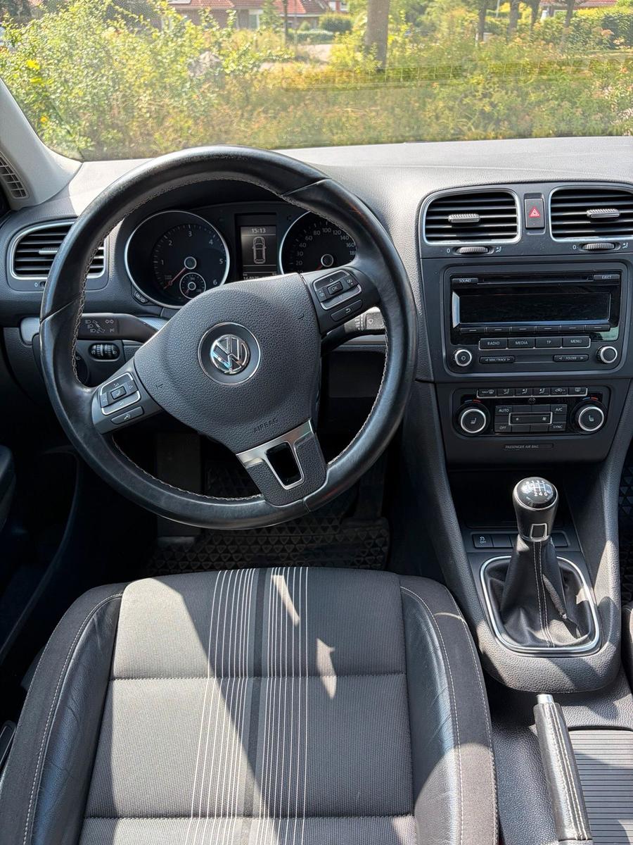 Volkswagen Golf 2012 — photo 11