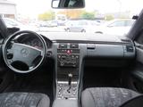 Mercedes-Benz E 240 AVANTGARDE *AHK+KLIMA+TEMPO**AUTOMATIK - Mercedes E-Klasse bis 5.000 Euro