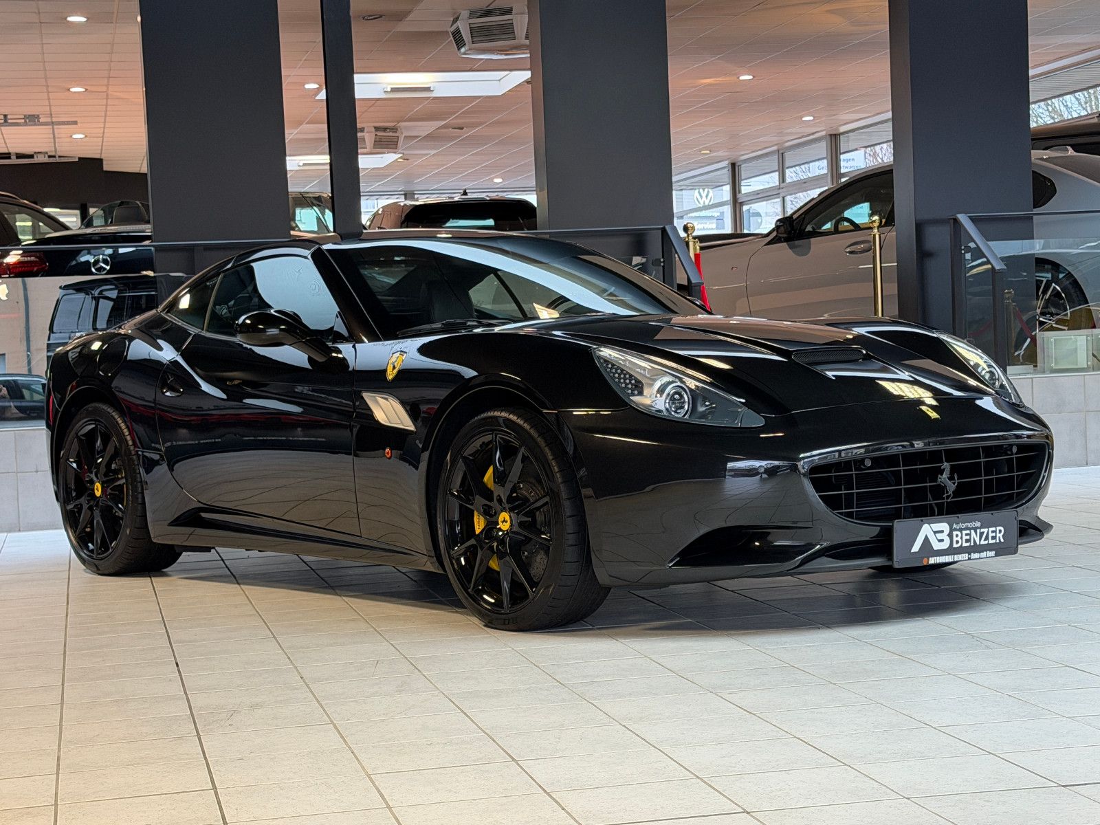 Fahrzeugabbildung Ferrari California 30 V8 /CARBON/KAM/LED-LENKRAD/TOP