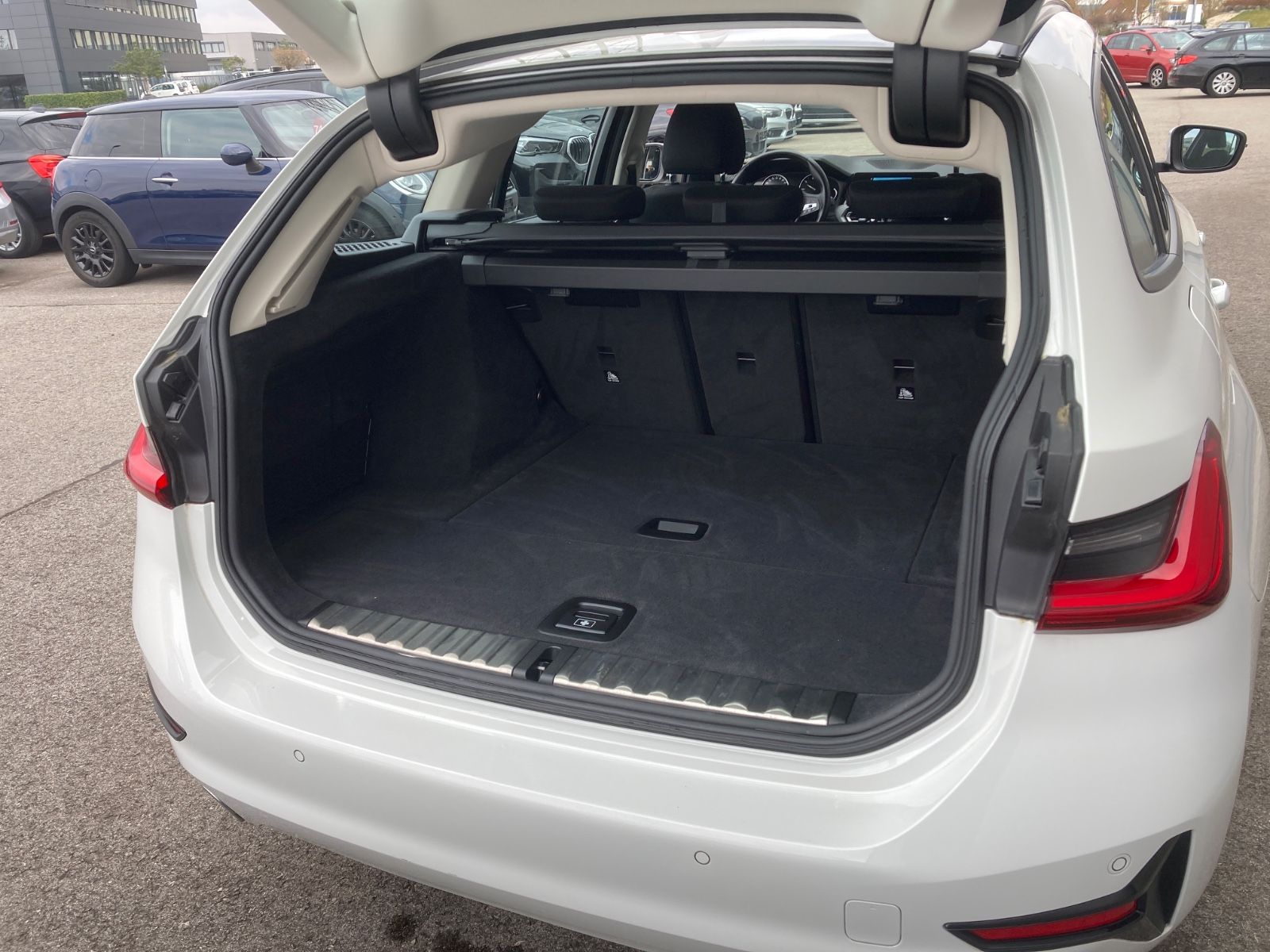 BMW 320d Touring *PDC*LED*Sitzheizung* foto 8