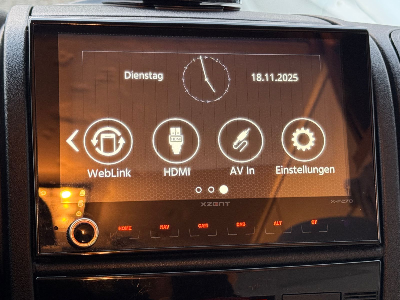 Fahrzeugabbildung Eura Mobil PROFILA RS 670 SB SAT HUBBETT LOUNGE PAKET LEDER
