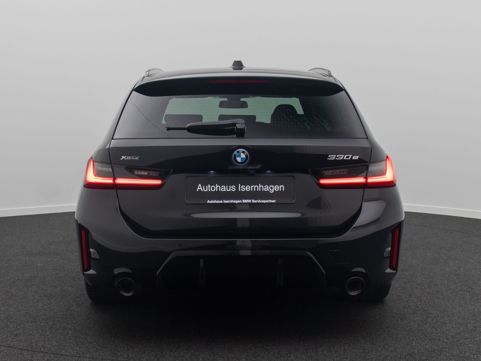 Fahrzeugabbildung BMW 330e xD M Sport HUD DAB Kamera Komfort 18Zoll