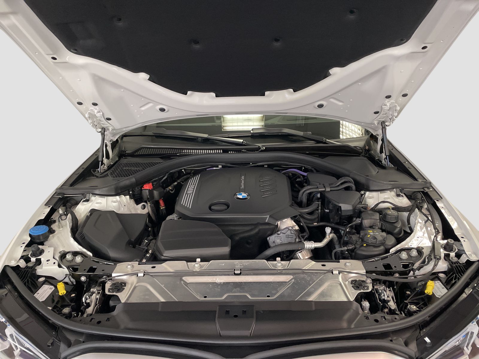 BMW 320 - Bild 15