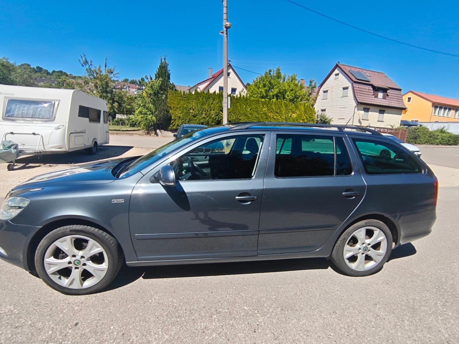 Skoda Octavia 2011 — interior