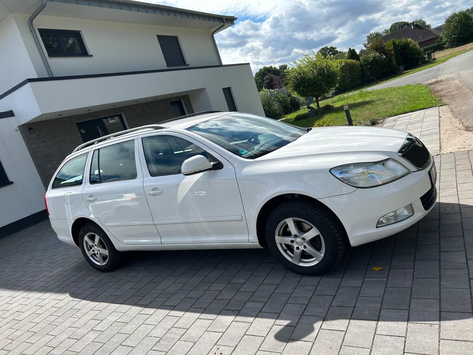 Skoda Octavia 2012 — engine 1.968 cm³, 140 HP (103kW)