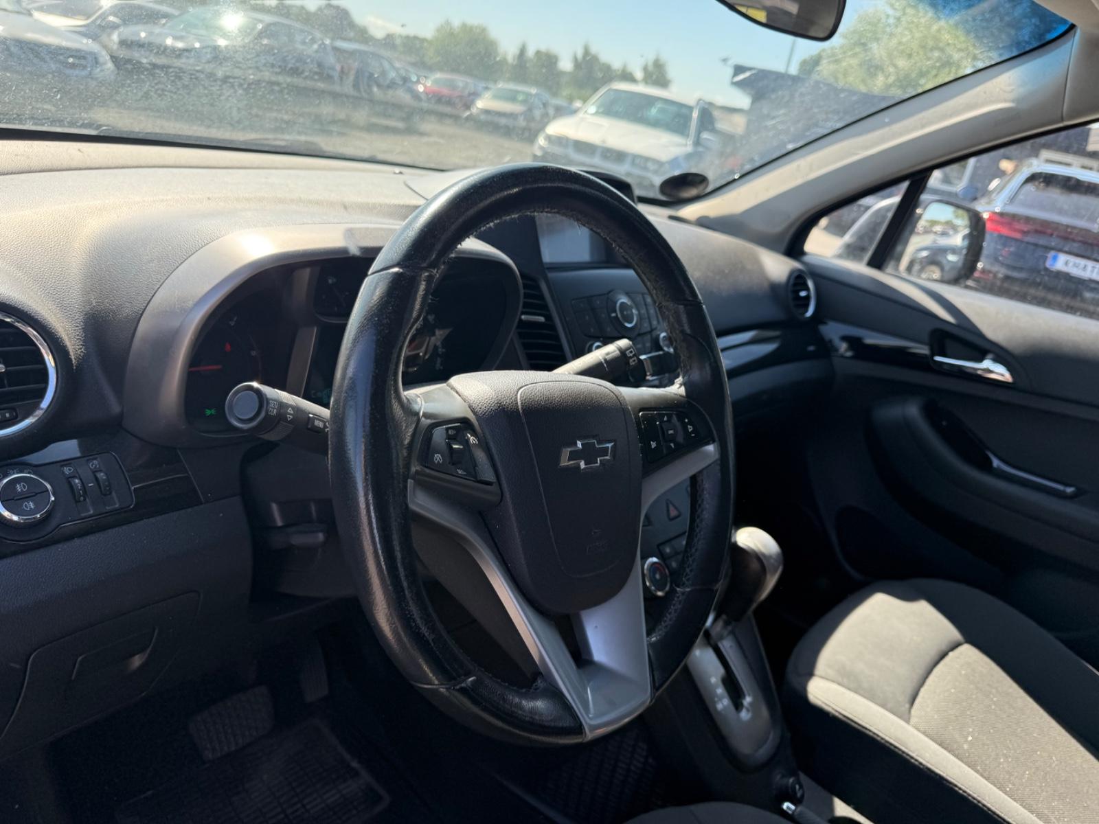 Chevrolet Orlando 2013 — photo 8