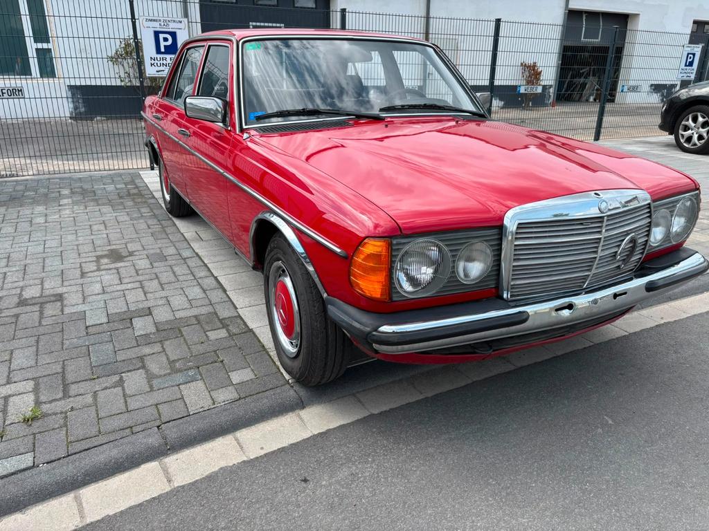 Mercedes-Benz 300 D W123 Limousine 5-Zyl. Diesel Schaltgetr.