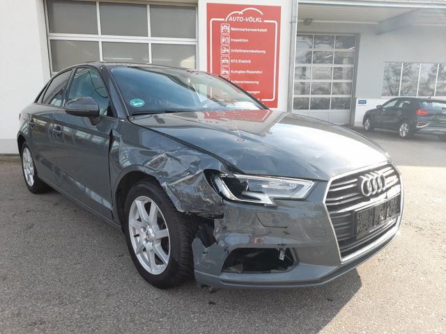 Audi A3 1.0 TFSI sport XENON/NAVI/2xPDC