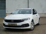 Fiat Tipo Life Limo 1.0i 100PS 1.Hand Scheckheft gepf - Fiat Tipo Gebrauchtwagen in Düsseldorf