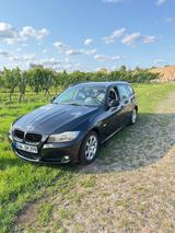 BMW 318i Touring -Vollleder , Panorama Dach  - BMW 318 aus 2011: 318d