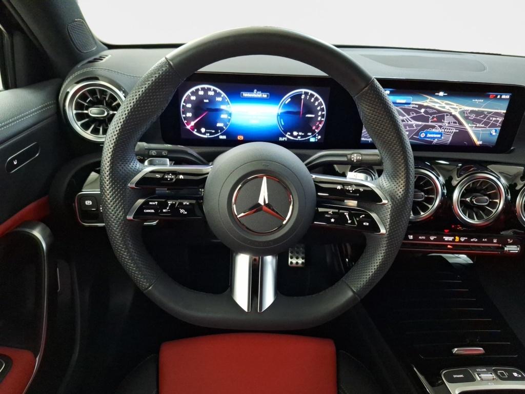 Mercedes-Benz A 250 e AMG Advanced+ Night Leder HUD Multibeam