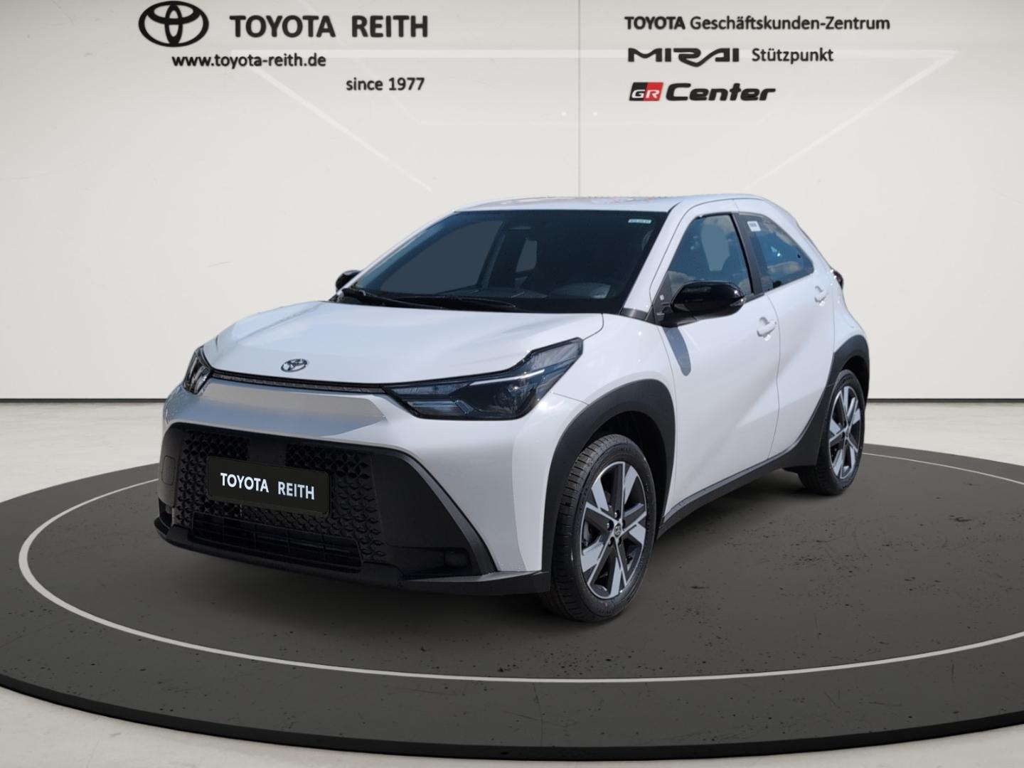 Toyota Aygo X 5-Türer Active 1,5 l Hybrid Stufenlose Au
