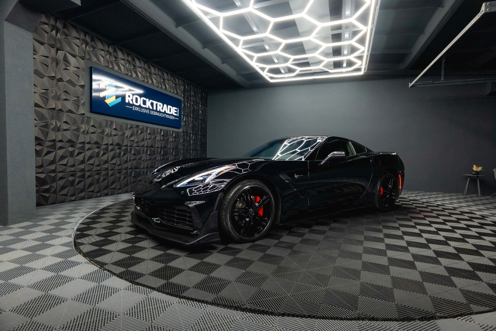 Fahrzeugabbildung Corvette C7 6.2 V8 Stingray Z06-Design Targa Performance
