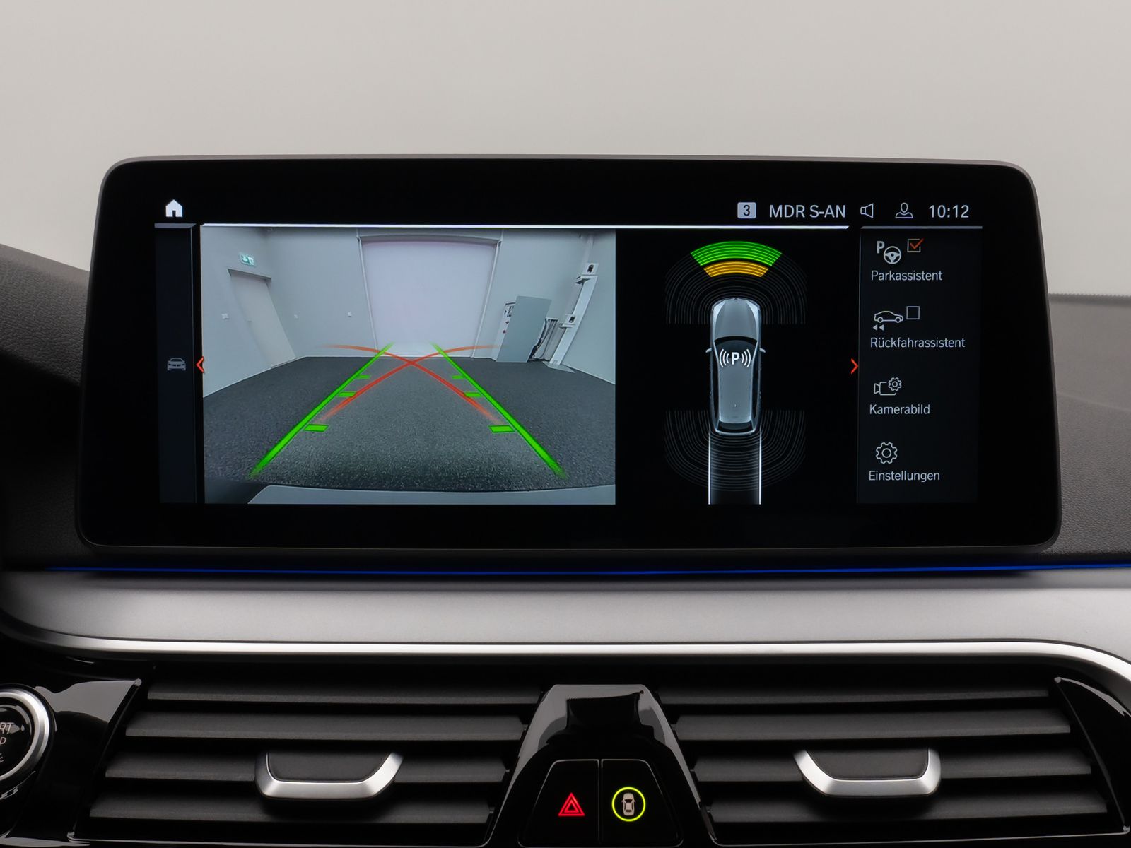 Fahrzeugabbildung BMW 530d xD Kamera HUD 4xKlima Komfort Alarm Sport