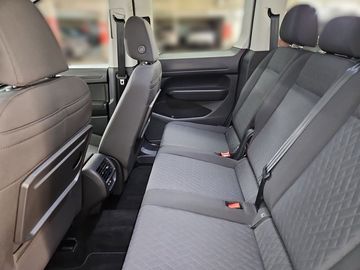 Volkswagen Caddy - 10