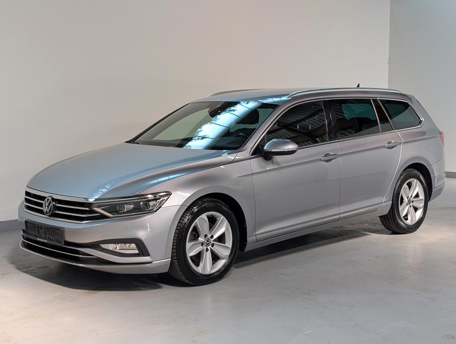 Volkswagen Passat Variant Elegance MATRIX-KAM-AHK-DIGITAL