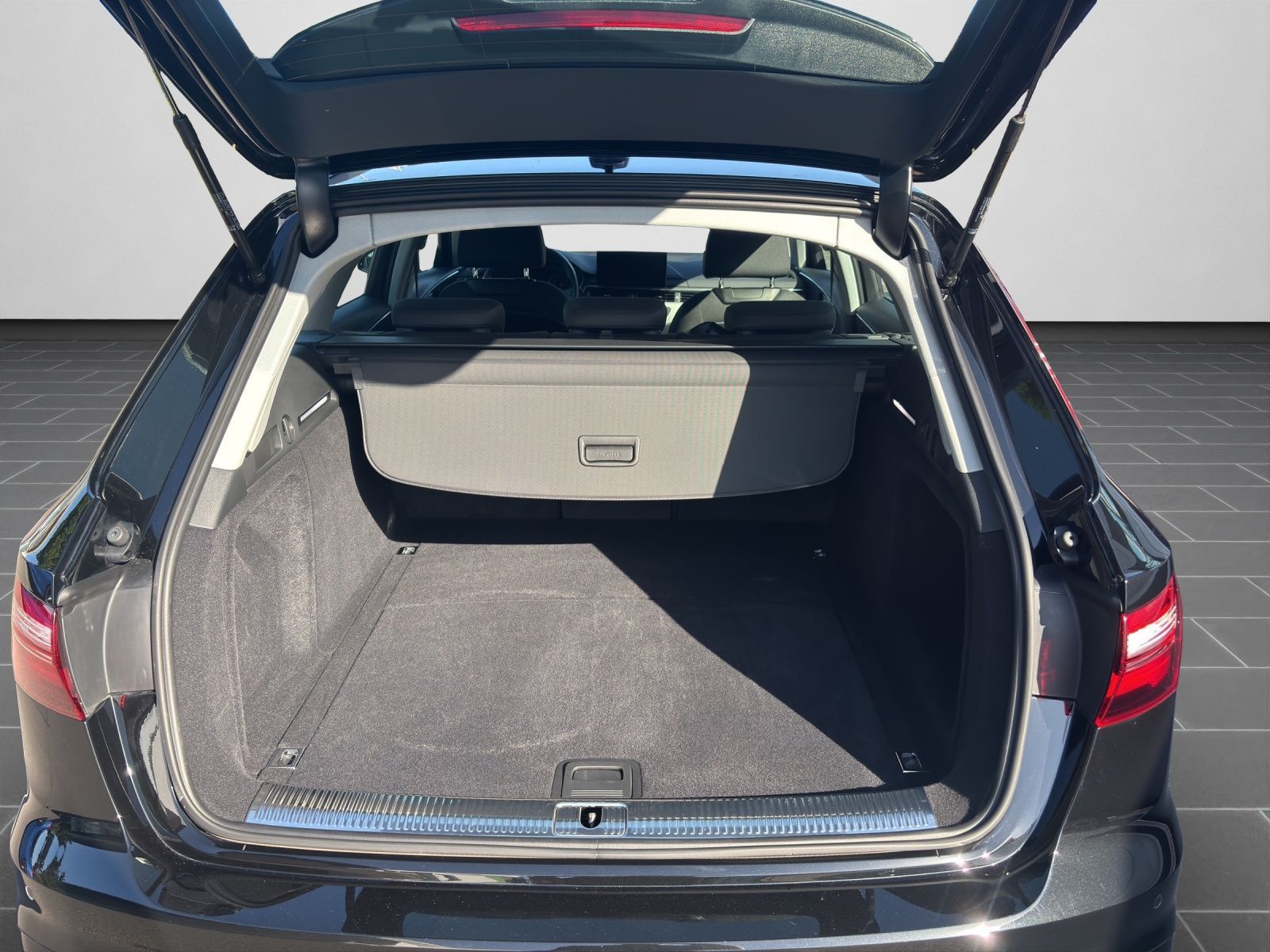 Audi A4 - Bild 16