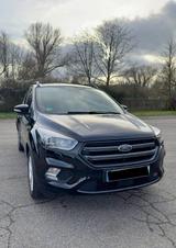 Ford Kuga 2,0 TDCi 4x4 132kW ST-Line