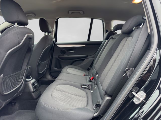 Fahrzeugabbildung BMW 218i Gran Tourer Advantage+LED+Navi+Kamera+DAB