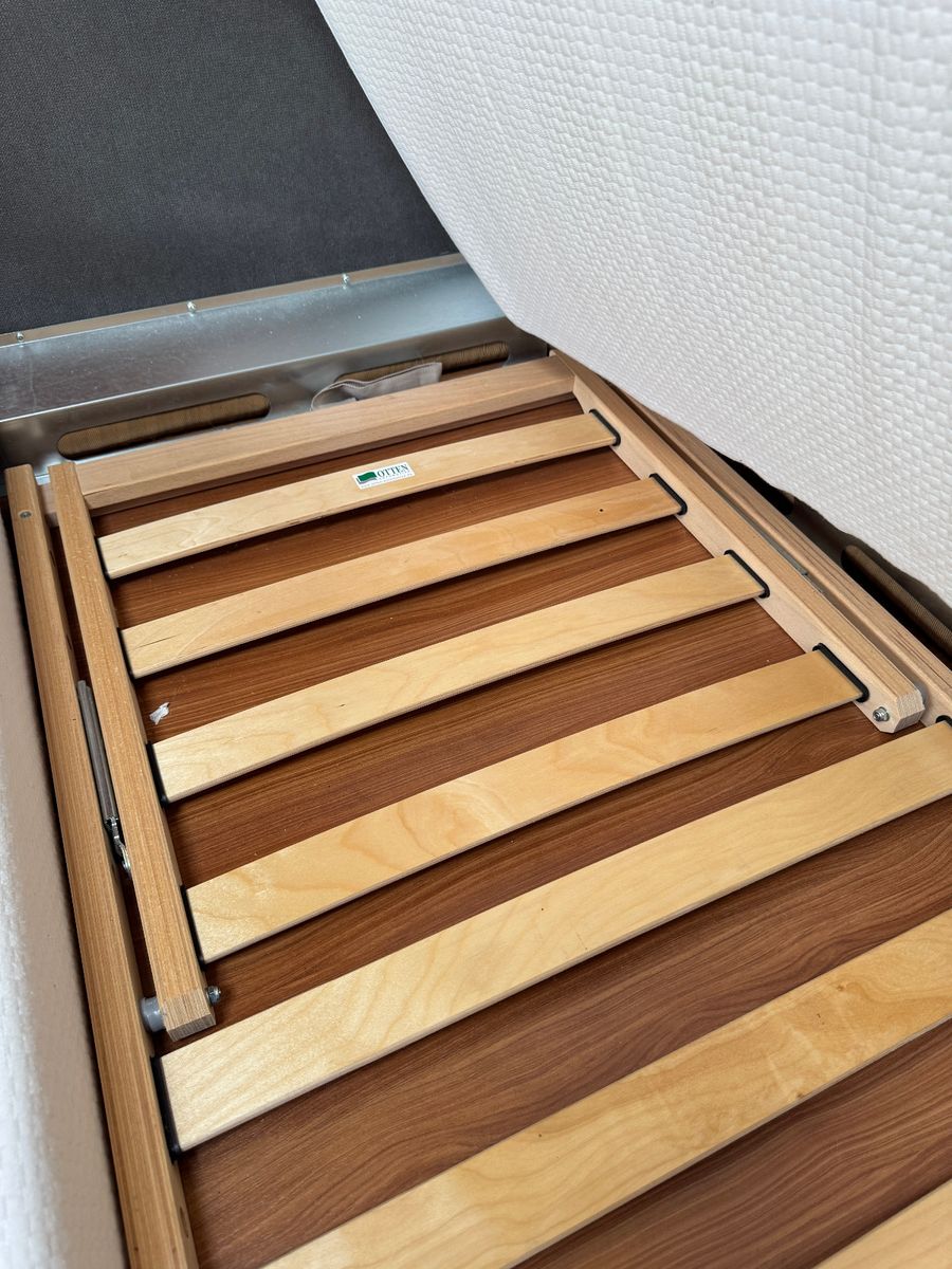 Dethleffs MAGIC EDITION BM-T 001 EB WHITE FOOTBOARD HEATING