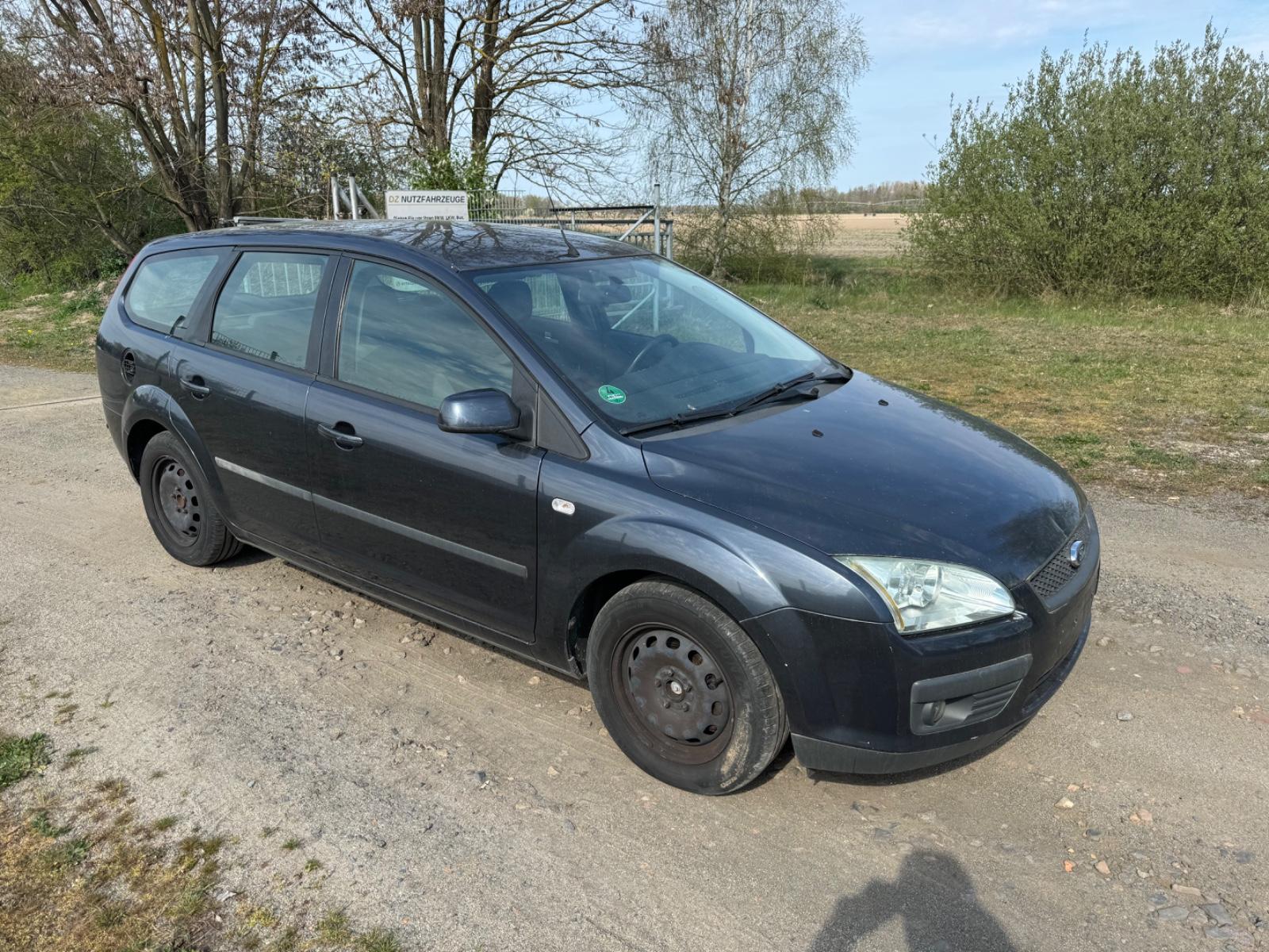 Ford Focus 2006 — photo 8