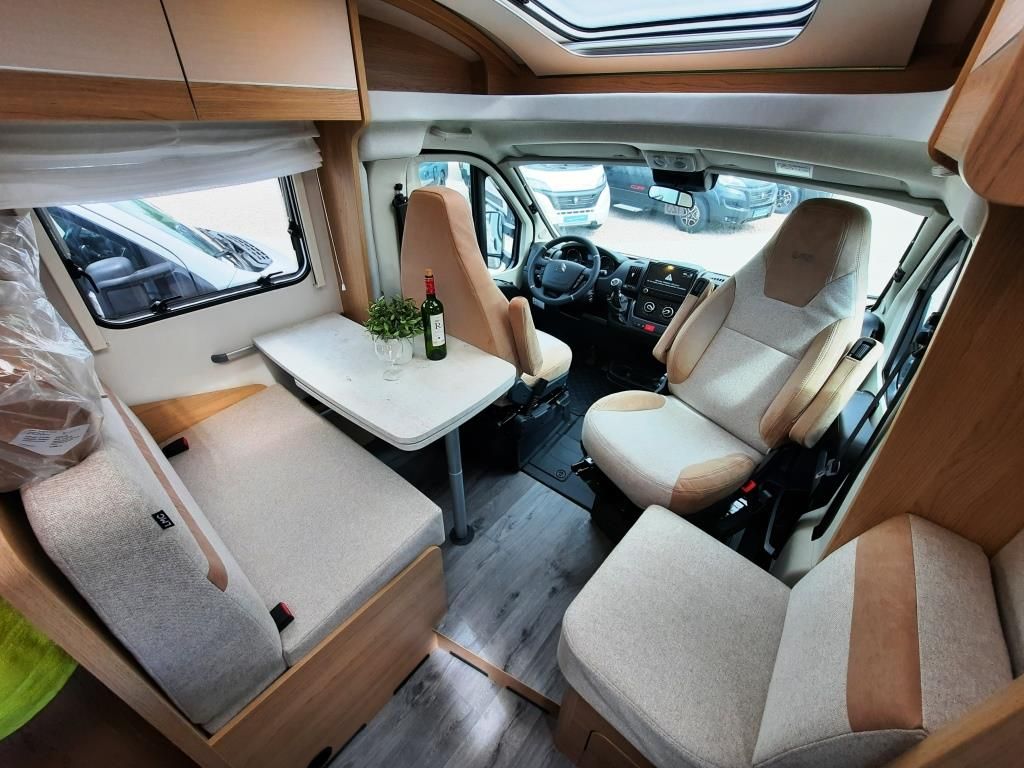 Fahrzeugabbildung LMC Cruiser V 646 G Verfügbares Sondermodell!