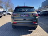 Jeep Compass - Jeep Compass: Limousine