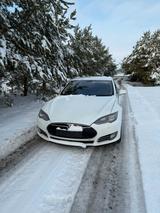 Tesla Model S 85 - - Tesla aus 2014