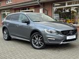 Volvo V60 Cross Country Pro/Navi/RFK/ACC/LED/Leder/AHK - gebrauchte Volvo V60 Cross Country aus dem Jahr 2017
