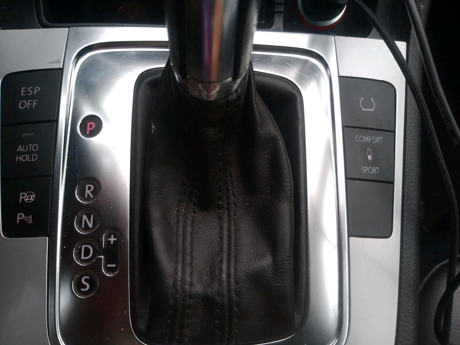 Volkswagen Passat 2010 — photo 14