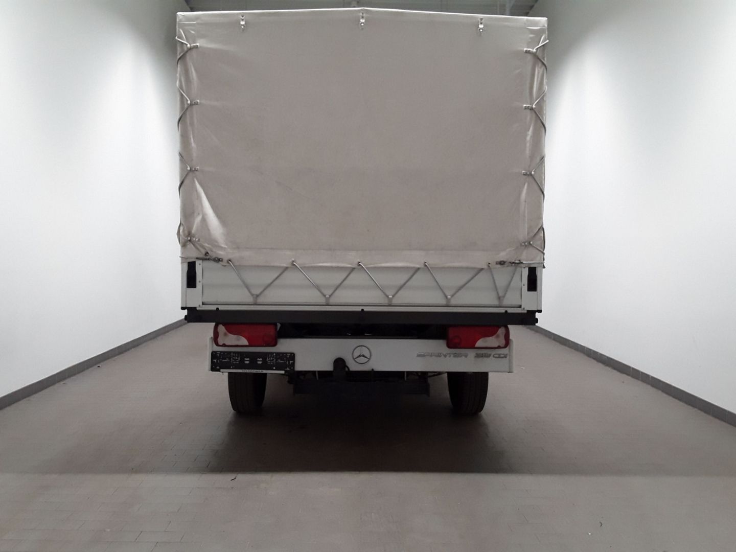 Fahrzeugabbildung Mercedes-Benz Sprinter III Pritsche DoKa RWD 215  CDI L1 EU6d-