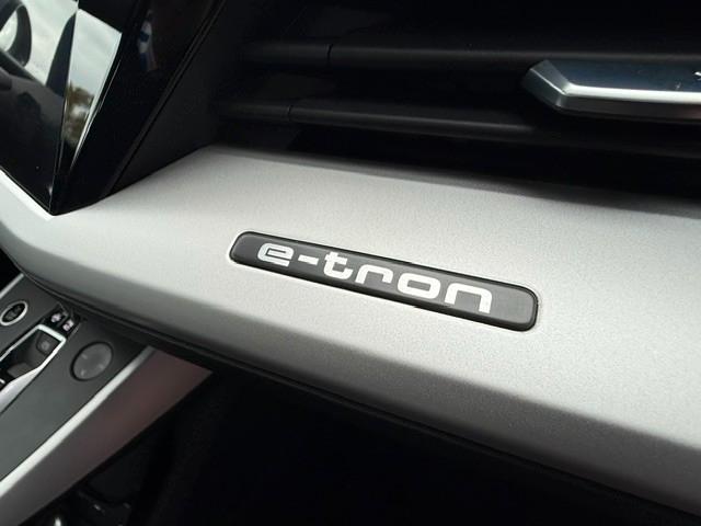 Audi Q4 e-tron 55 e-tron S-Line quattro, миниатюра 24
