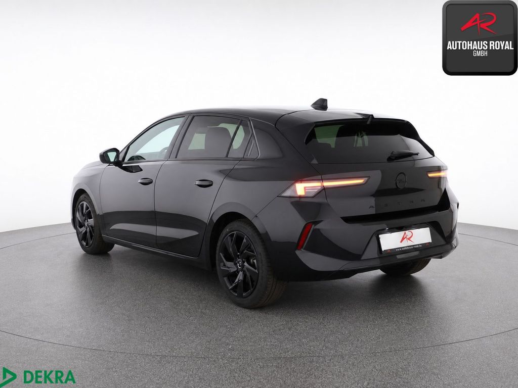 Opel Astra — fotografia 3