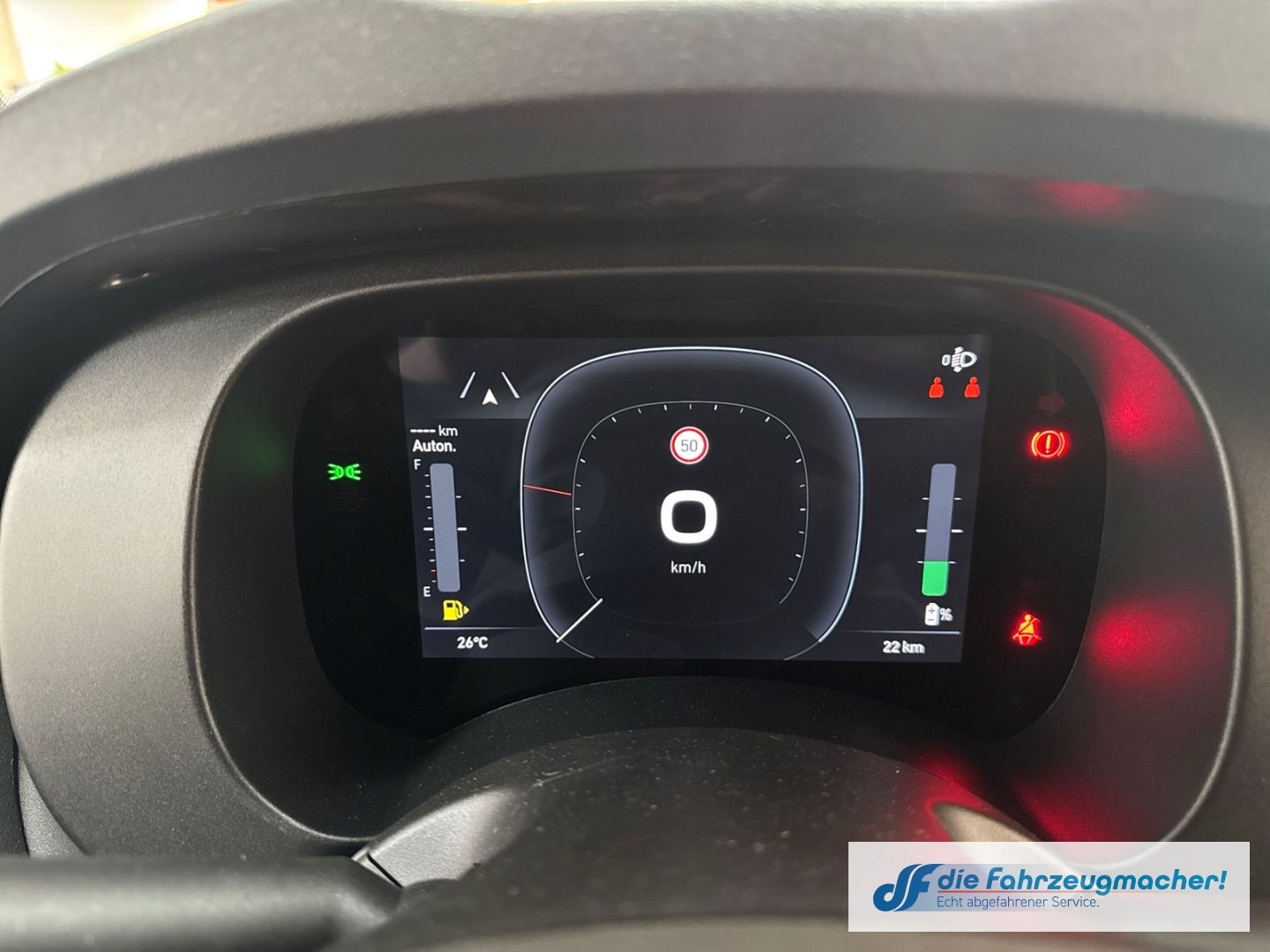 Fahrzeugabbildung Fiat Pandina Hybrid Radio BT Digitales Cockpit Spurha
