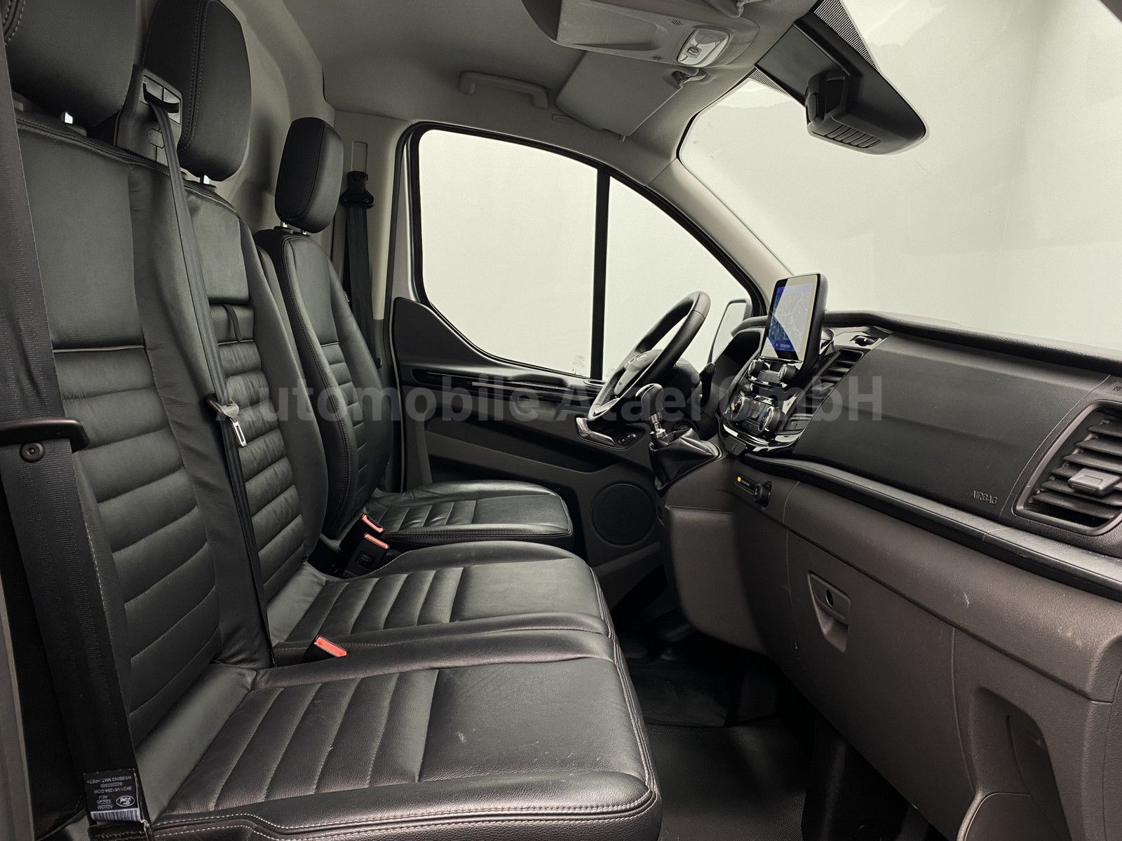 Fahrzeugabbildung Ford Transit Custom *TRAIL* LEDER+AHK+KAMERA 5581