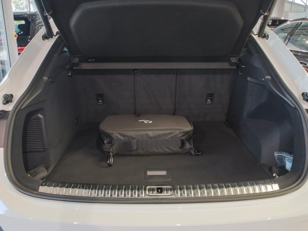 Audi Q3 Sportback 45 TFSI e S line Int. GRA Navi RüKa, миниатюра 7