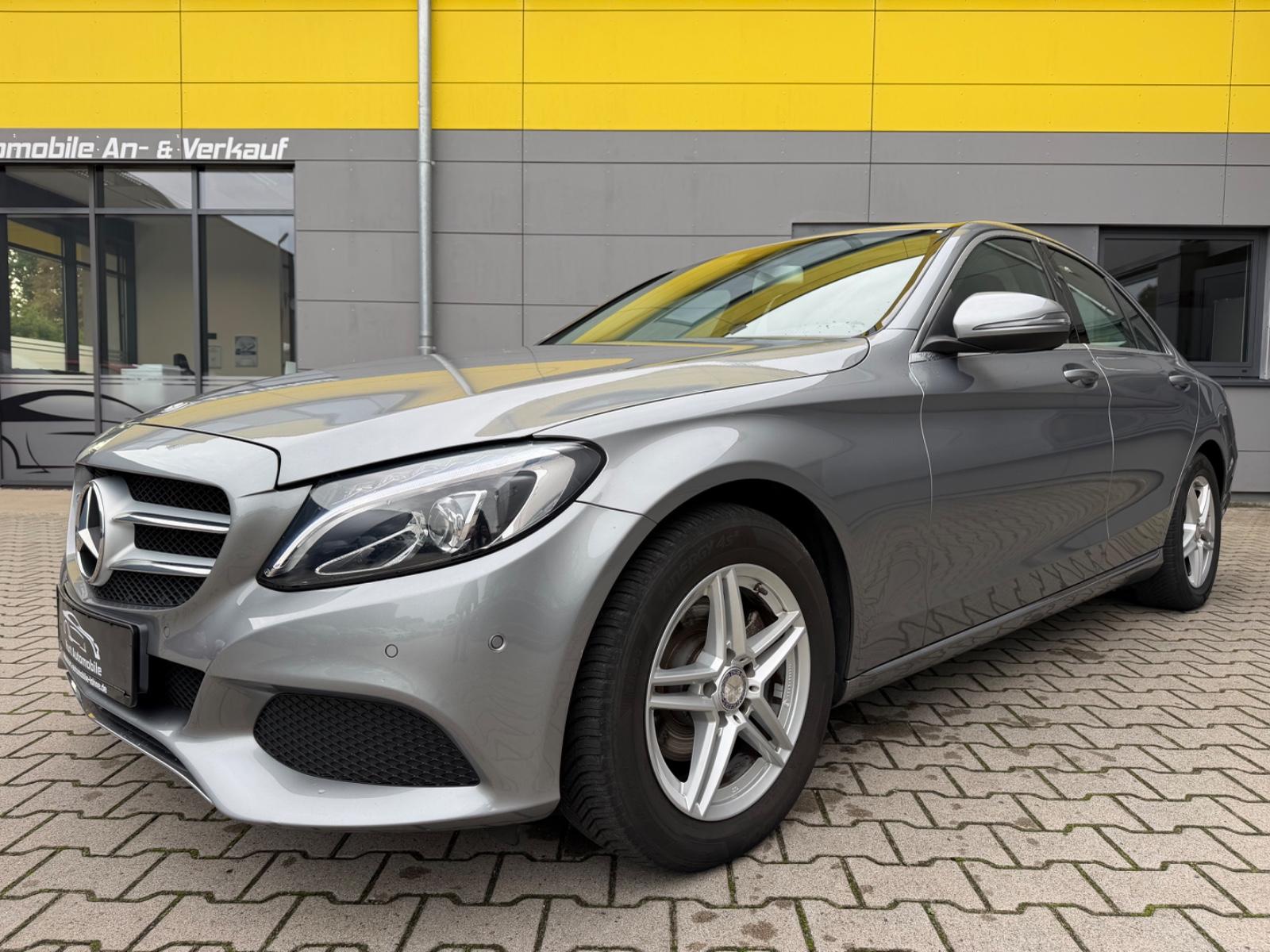 Mercedes-Benz C 180 CGI/LIMOUSINE/AHK/LEDER/SHZ/AUTOMATIK