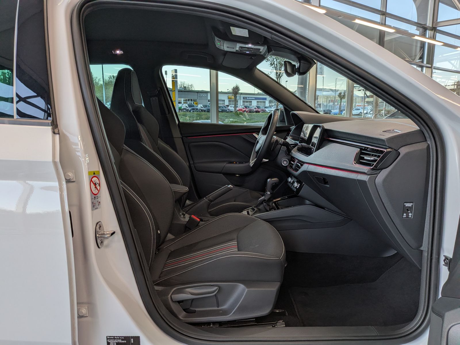 Fahrzeugabbildung SKODA Kamiq 1.5 TSI DSG Monte Carlo Pano Matrix 5J.GAR