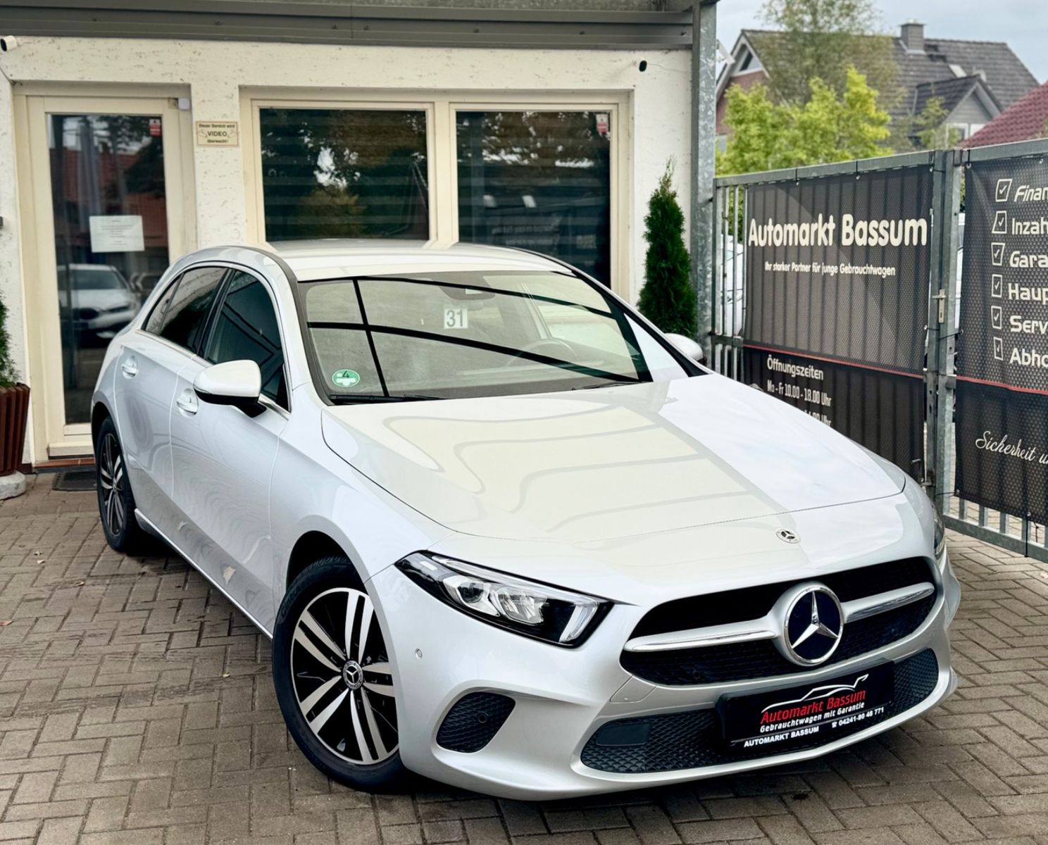 MERCEDES-BENZ A 200 Business | RKam | LED | MBUX |Teilled.|LKA