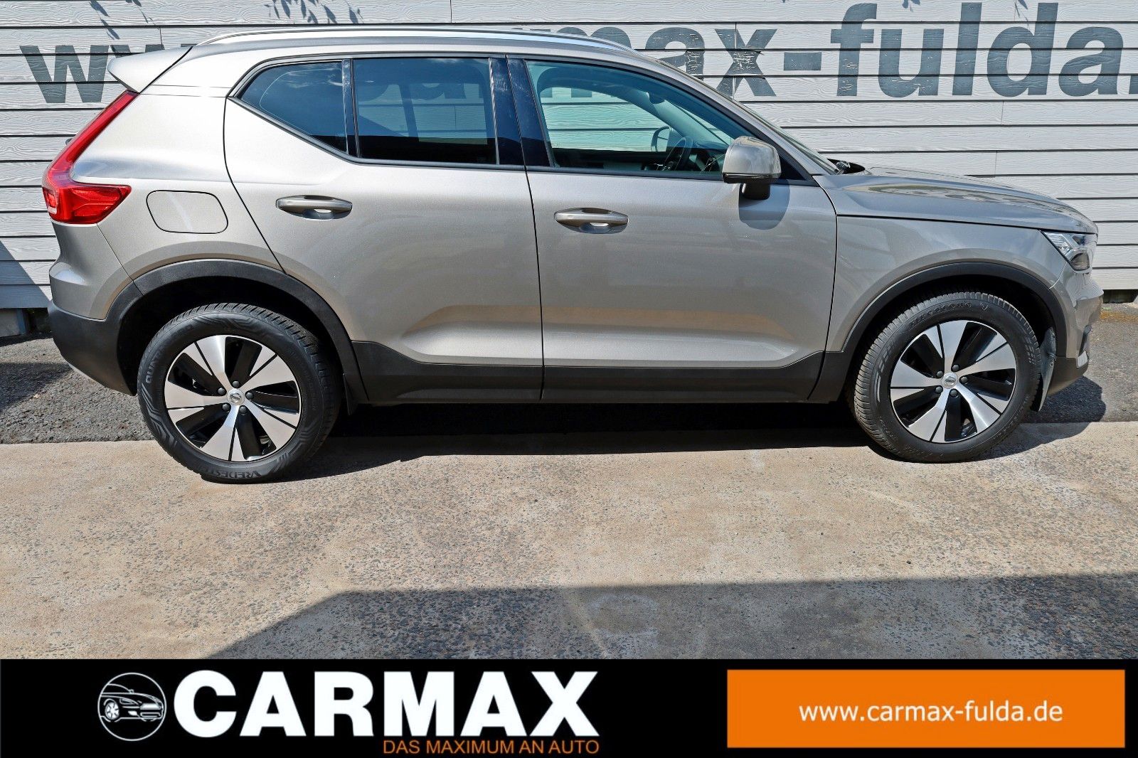 Fahrzeugabbildung Volvo XC40 Momentum Pro Navi,LED,Kamera,SH,Apple Car