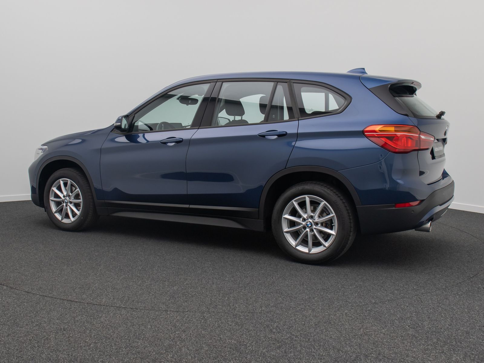 Fahrzeugabbildung BMW X1 sD18i HUD DAB Memory Alarm ParkAss Sportzitz