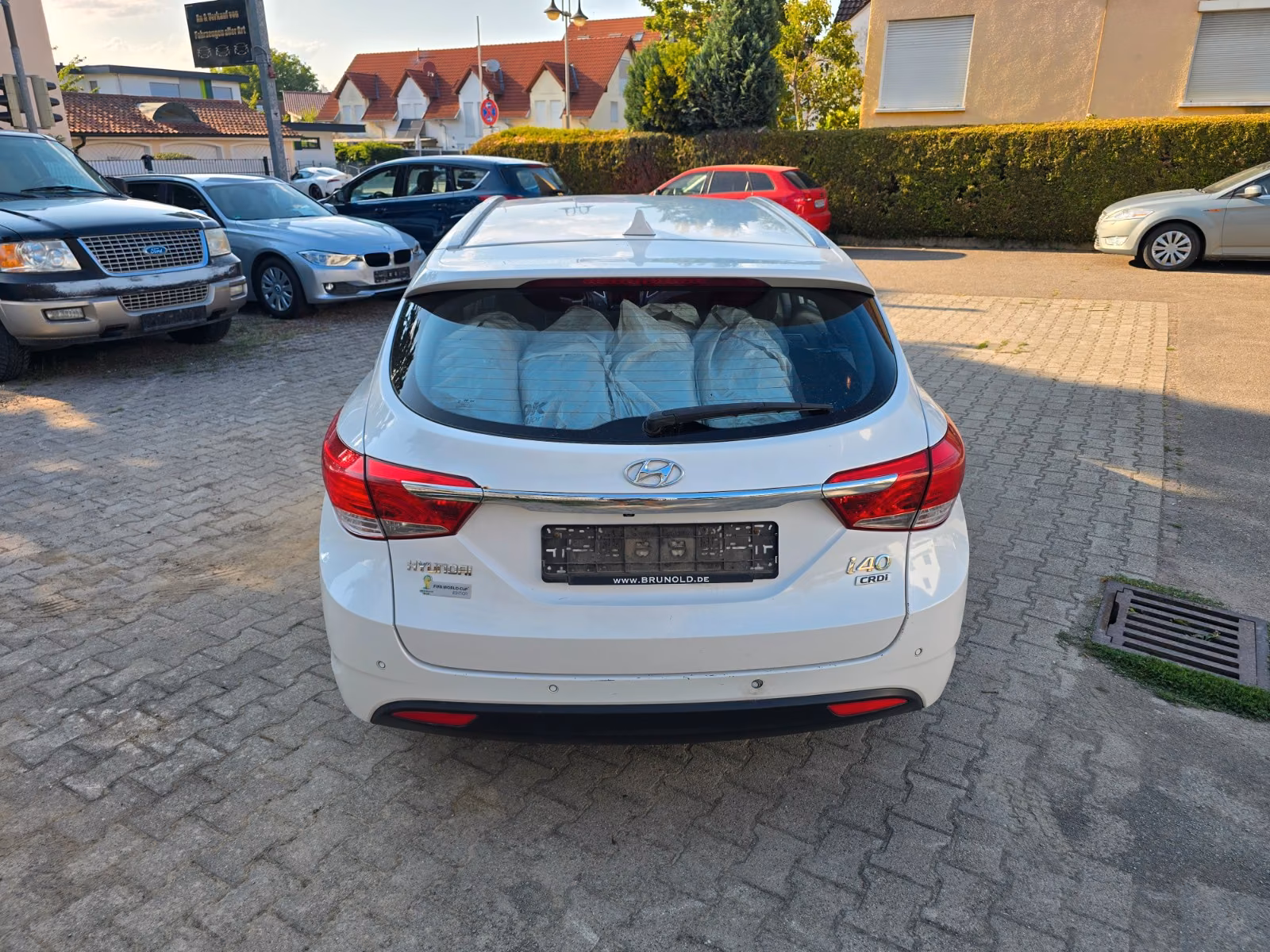 Hyundai i40 2014 — interior