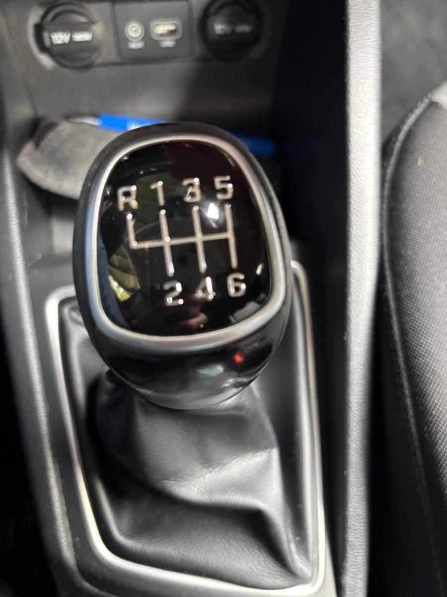 Hyundai i20 2015 — photo 15