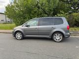 Volkswagen VW Touran 2.0 TDI 140 PS Automatik  7-Sitze - Volkswagen Touran 140 ps mit Diesel-Antrieb