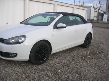 Volkswagen Golf - 1