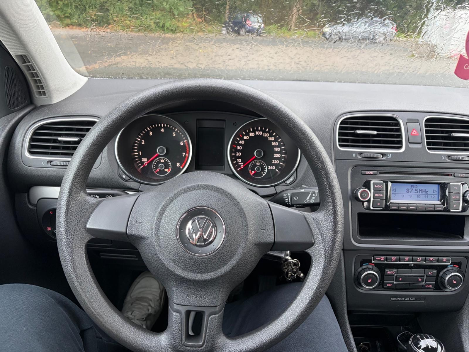 Volkswagen Golf 2009 — photo 8